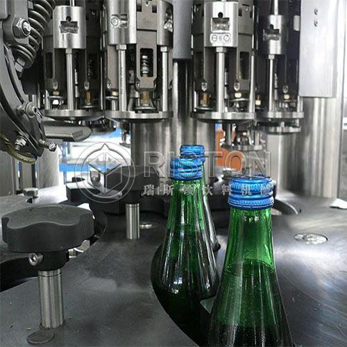 Three Screw Cap Glass Bottle Filling Machine